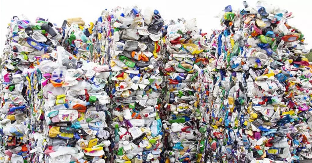 Diferencia de reutilizar, reducir y reciclar: no los confundas