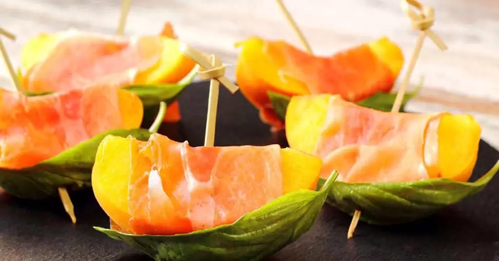 palillos y brochetas de bambu para catering