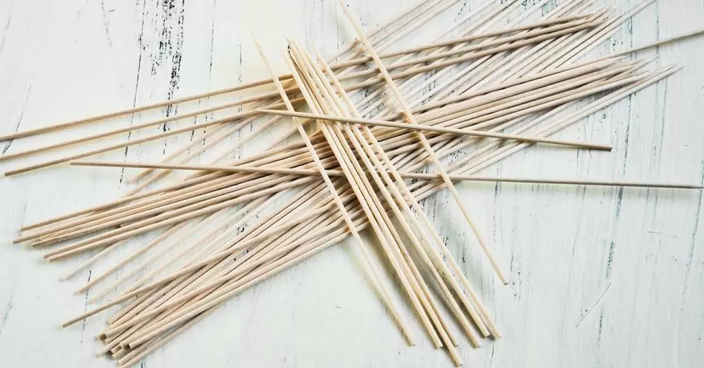 pinchos de madera