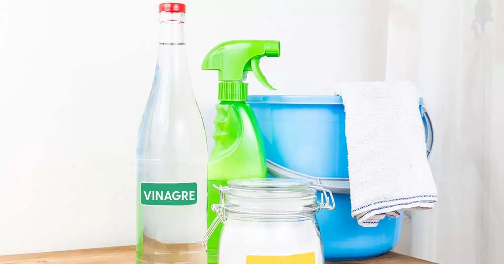 Vinagre-blanco-para-limpieza-del-hogar-portada