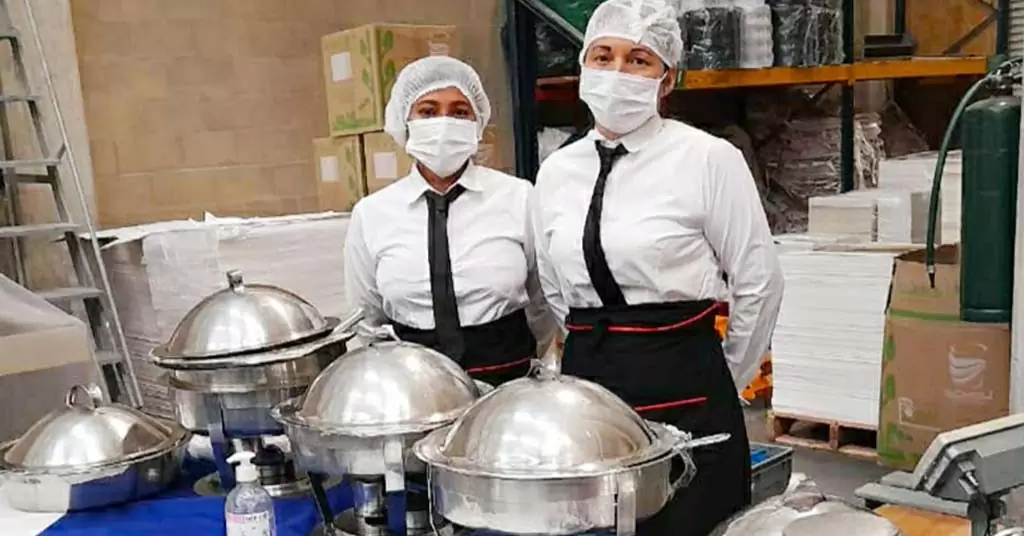 buffet con meseros