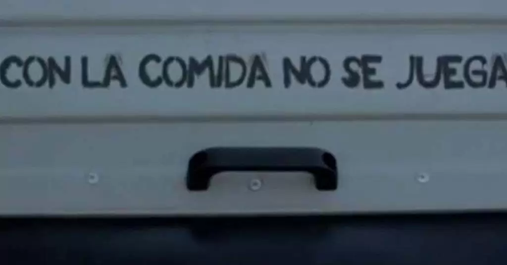 Con la comida no se juega